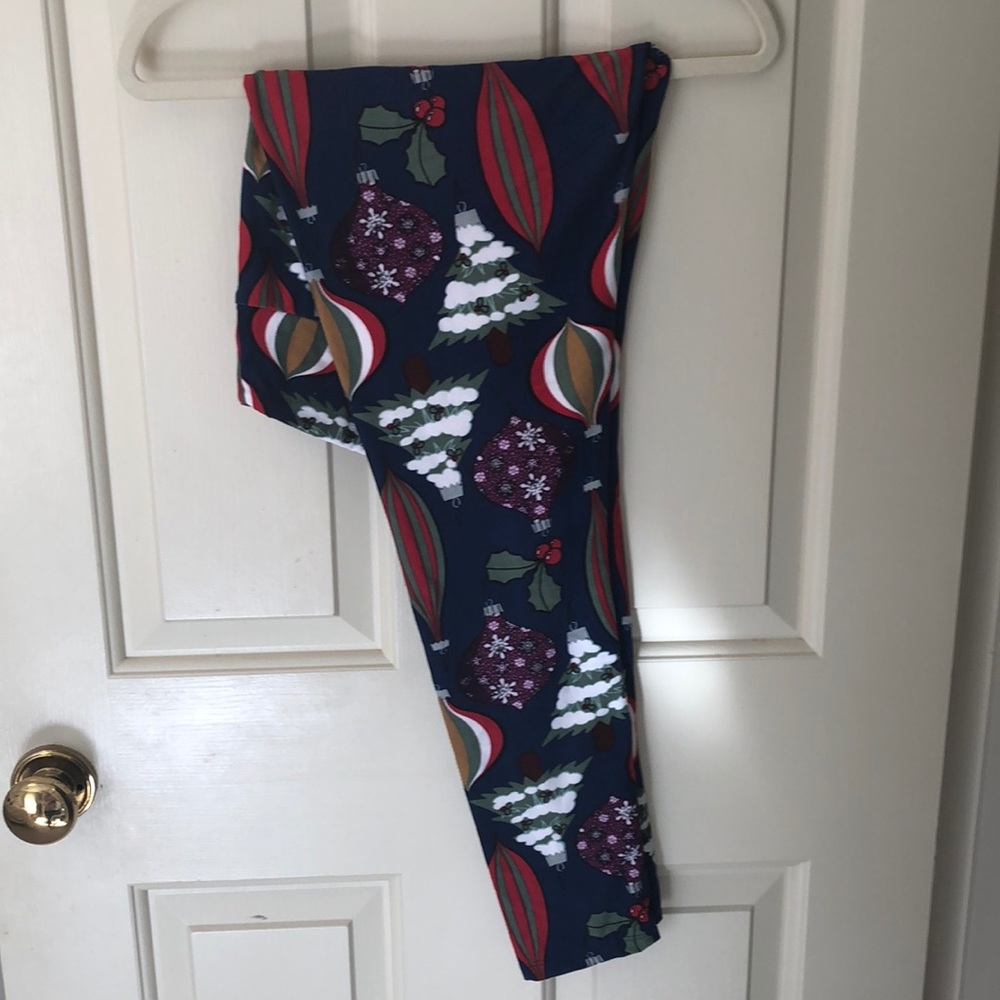 Lularoe TC Christmas Leggings